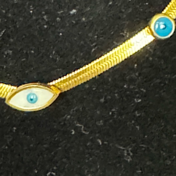 Stainless steel evil eye 🧿 necklace - Picture 3 of 5